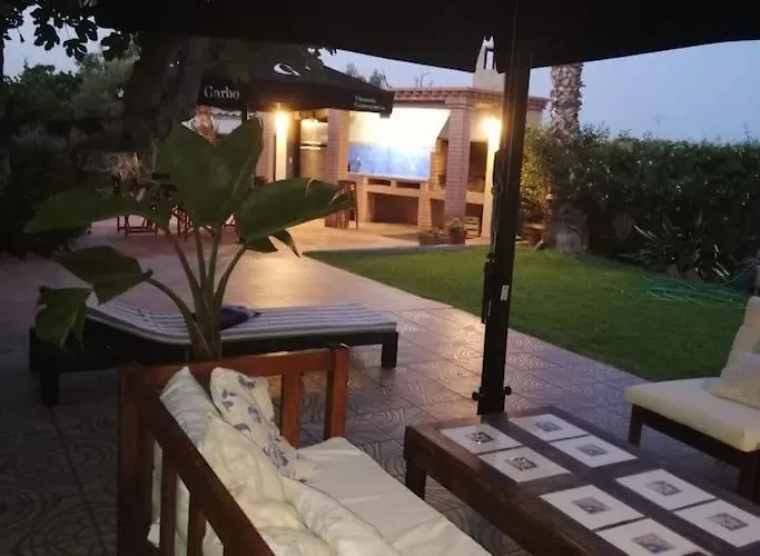 La Casa De La Oma -la Caseta * Alicante